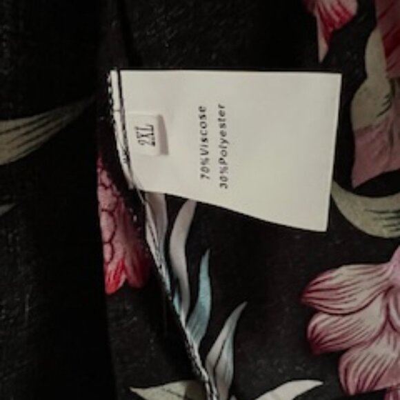 Floral Black Casual Button Down Shirt - Picture 2 of 6